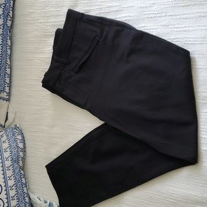 Gap 8 reg skinny anke mid rise, two-way stretch Black pants like new